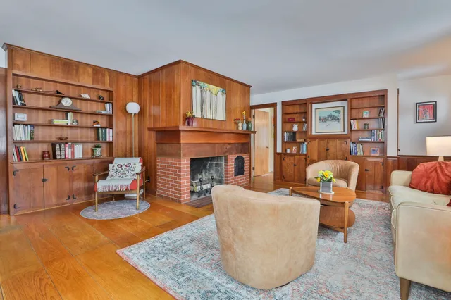 $599,900 | 10 Wood Street, Nashua, NH 03064