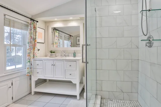 $599,900 | 10 Wood Street, Nashua, NH 03064