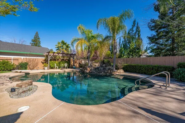 $655,000 | 2135 Adirondack Drive, Redding, CA 96001
