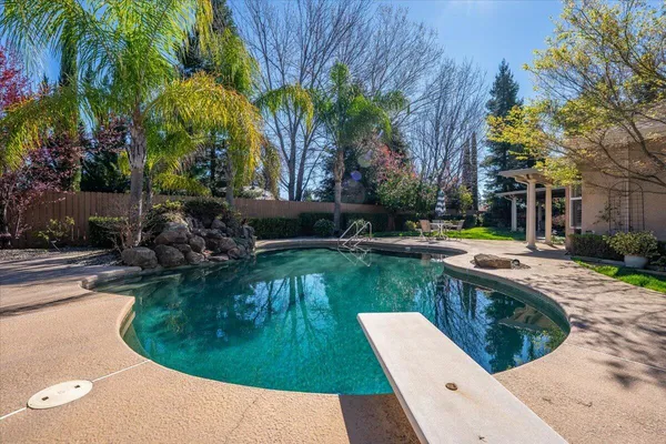 $655,000 | 2135 Adirondack Drive, Redding, CA 96001