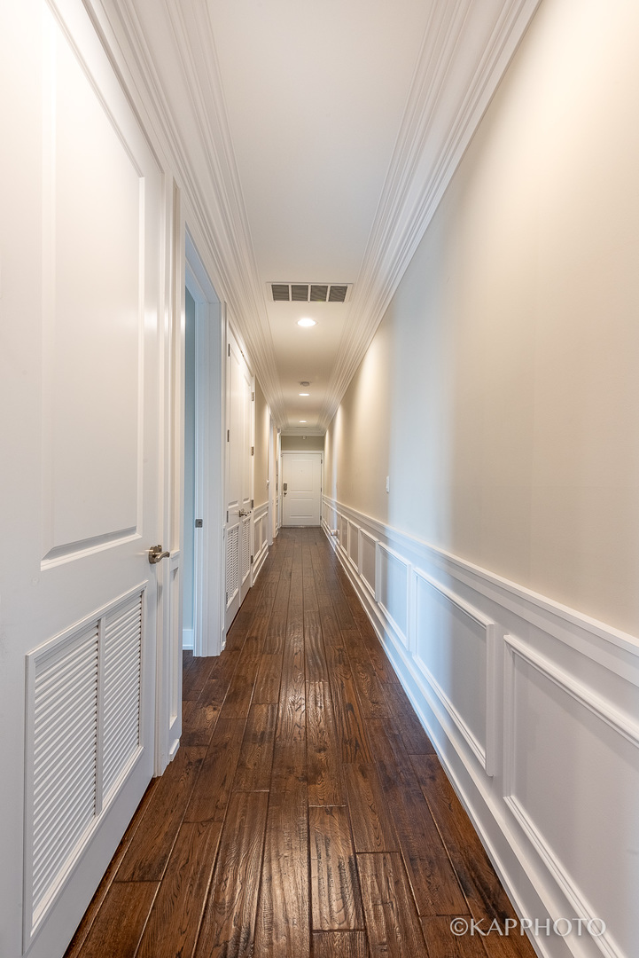 1430 West Fillmore Street, Unit 2W Chicago, IL 60607 - Photo 12 of 27 a view of gallery with wooden floor