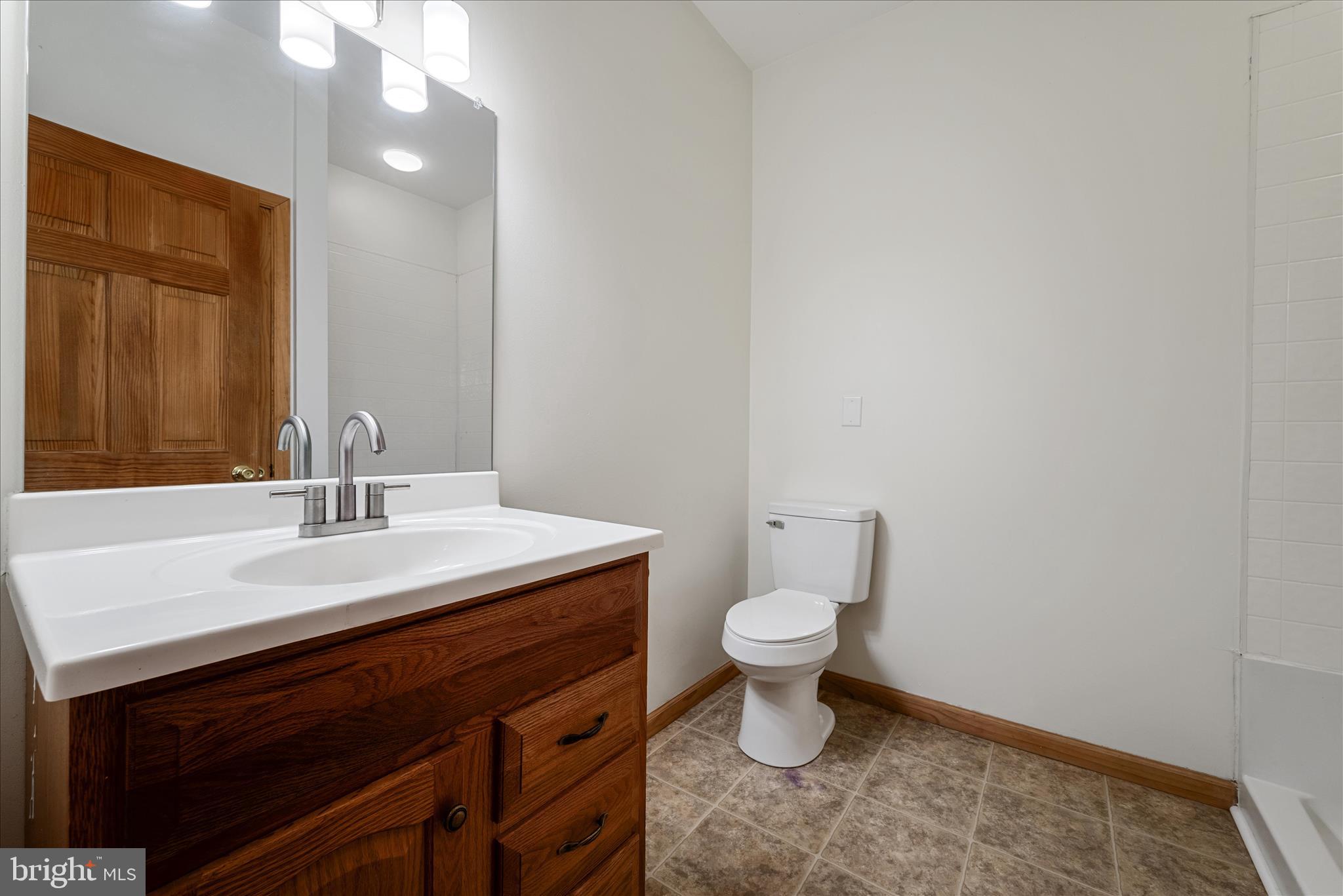 1872 Drummer Hill Road Front Royal, VA 22630 - Photo 33 of 68 Bathroom