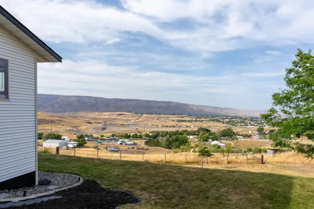 $719,900 | 2860 Scenic Hills Drive, Clarkston, WA 99403