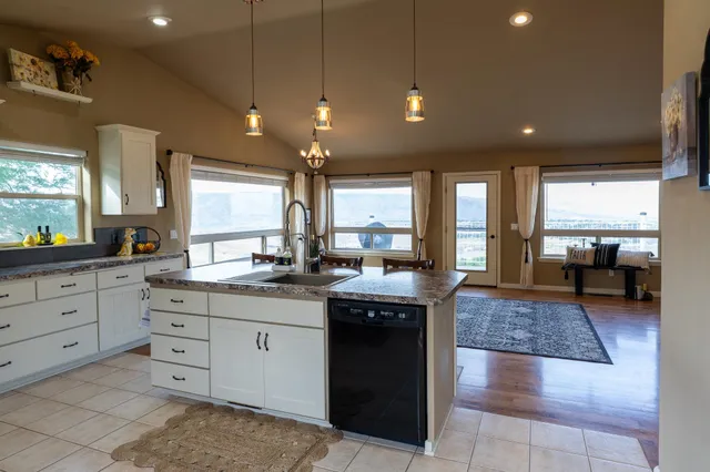 $719,900 | 2860 Scenic Hills Drive, Clarkston, WA 99403