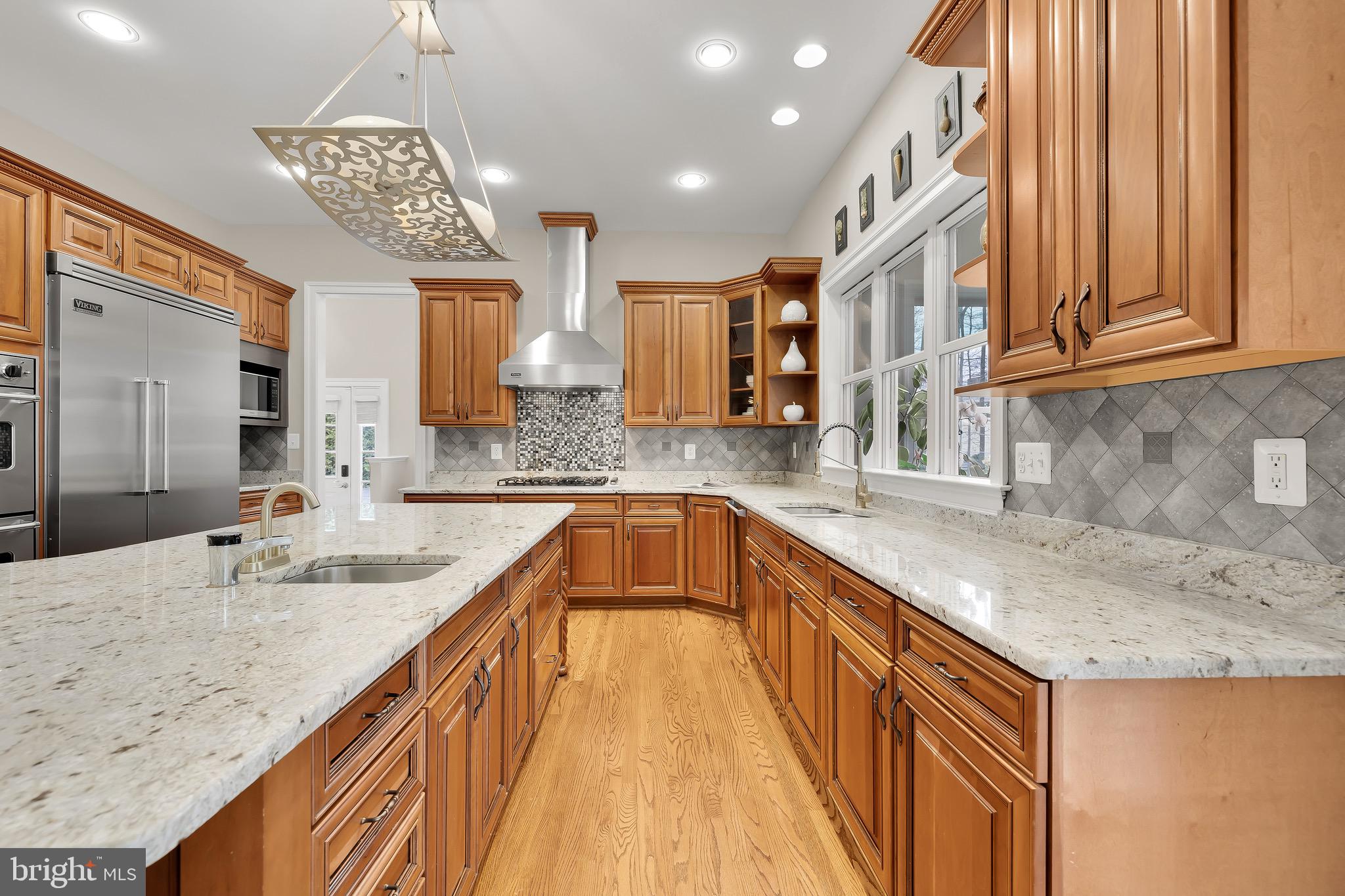 8908 Bells Mill Road Potomac, MD 20854 - Photo 20 of 91 Gallery Image 20