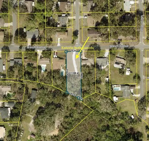a view of residential houses with outdoor space