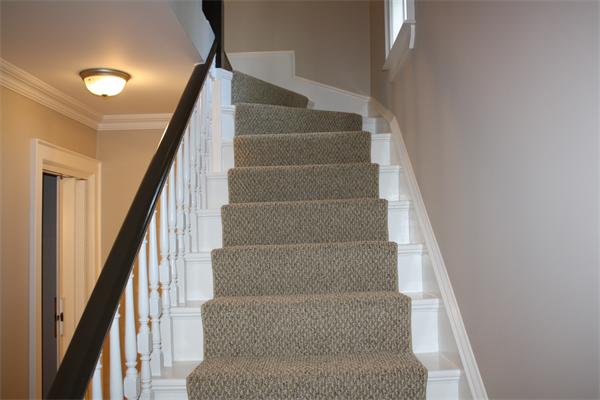 161 Westview Road Lowell, MA 01851 - Photo 13 of 28 Gallery Image 13