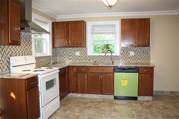 161 Westview Road Lowell, MA 01851 - Photo 3 of 28 Gallery Image 3