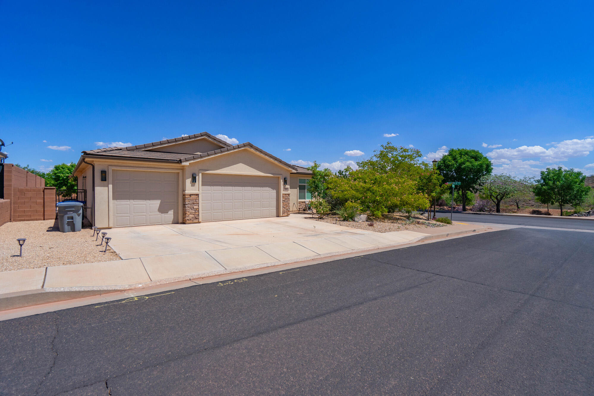 1804 Rimview Drive Washington, UT 84780 - Photo 12 of 77 1804 Rimview Dr-012