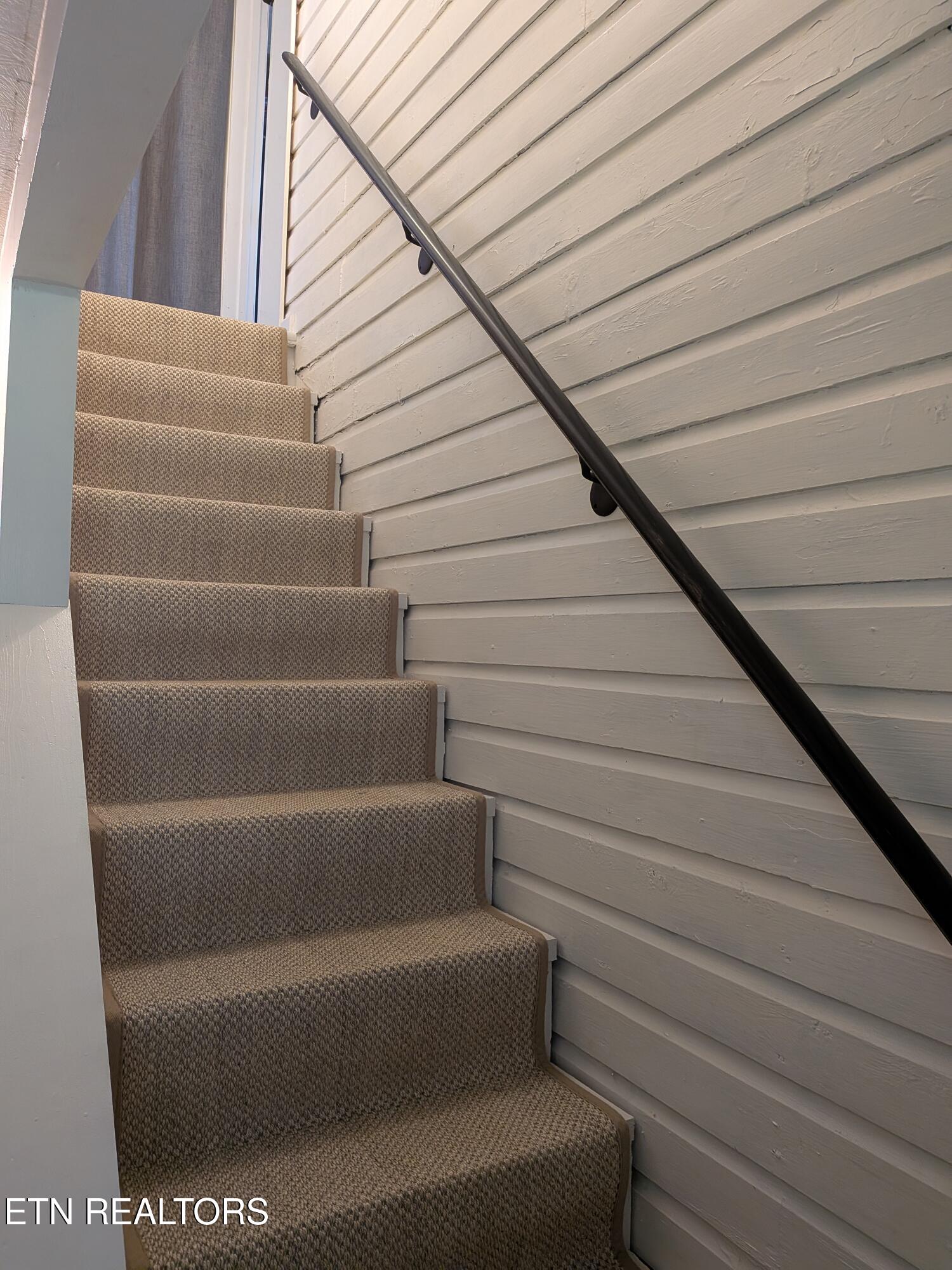 8135 Harmon Road Powell, TN 37849 - Photo 26 of 32 HarmonRd_23_Stairs2
