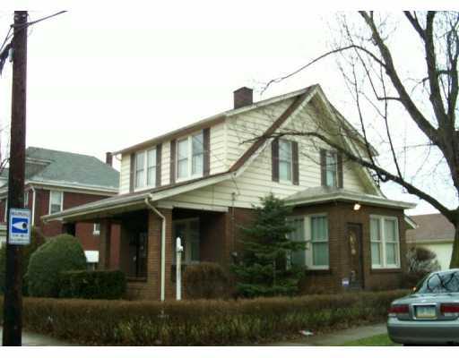 118 Amelia Street McKees Rocks, PA 15136 - Photo 1 of 8 Exterior Front.