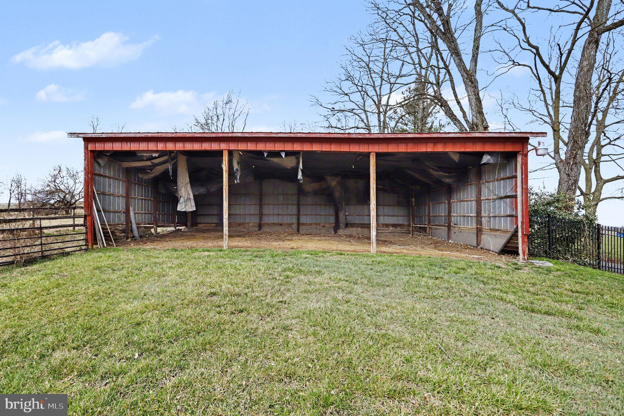 10301 Mckinstry Mill Road New Windsor, MD 21776 - Photo 34 of 43 Outbuilding
