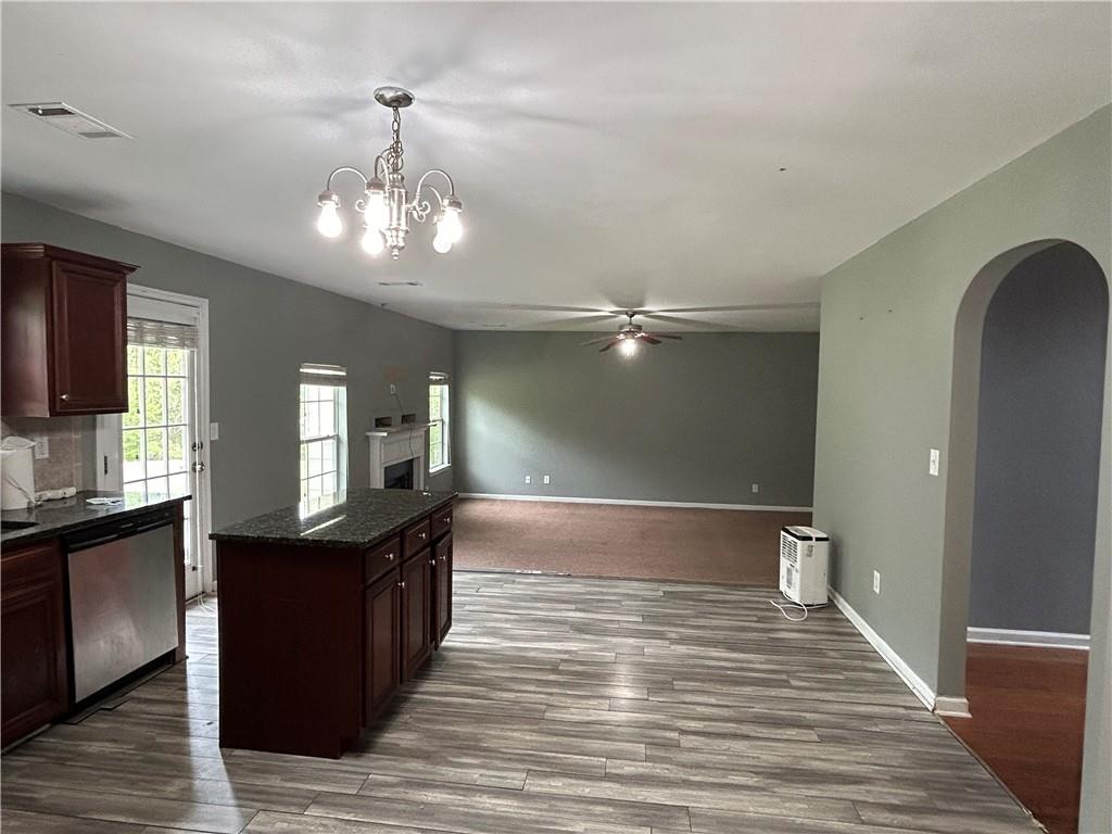 1040 Baltic Way Lithonia, GA 30058 - Photo 7 of 30