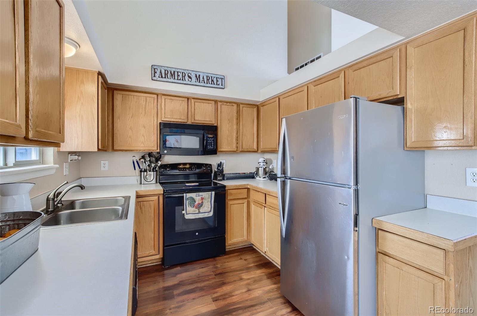 34094 Prairie Loop Elizabeth, CO 80107 - Photo 9 of 28 Gallery Image 9