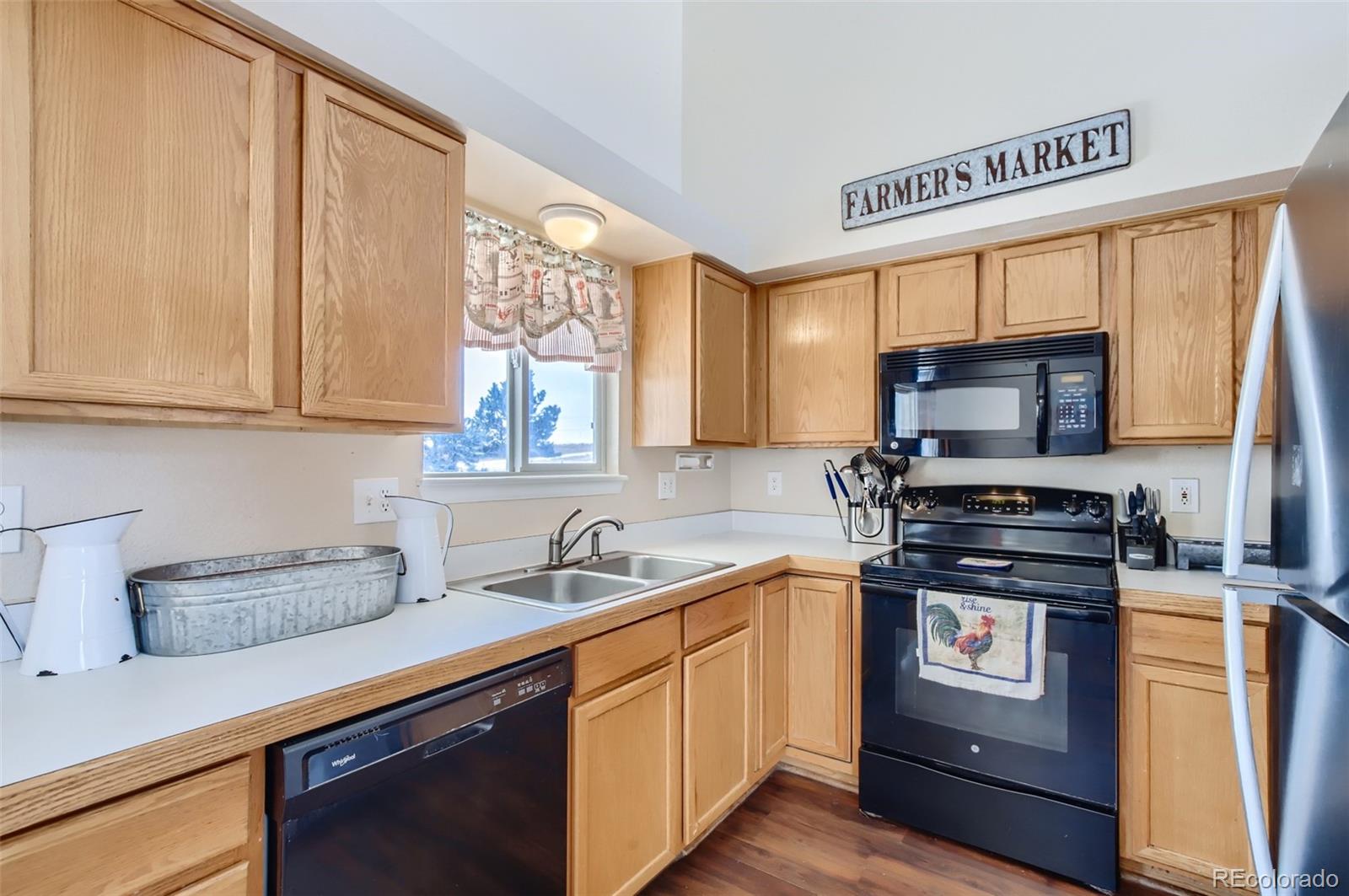 34094 Prairie Loop Elizabeth, CO 80107 - Photo 10 of 28 Gallery Image 10