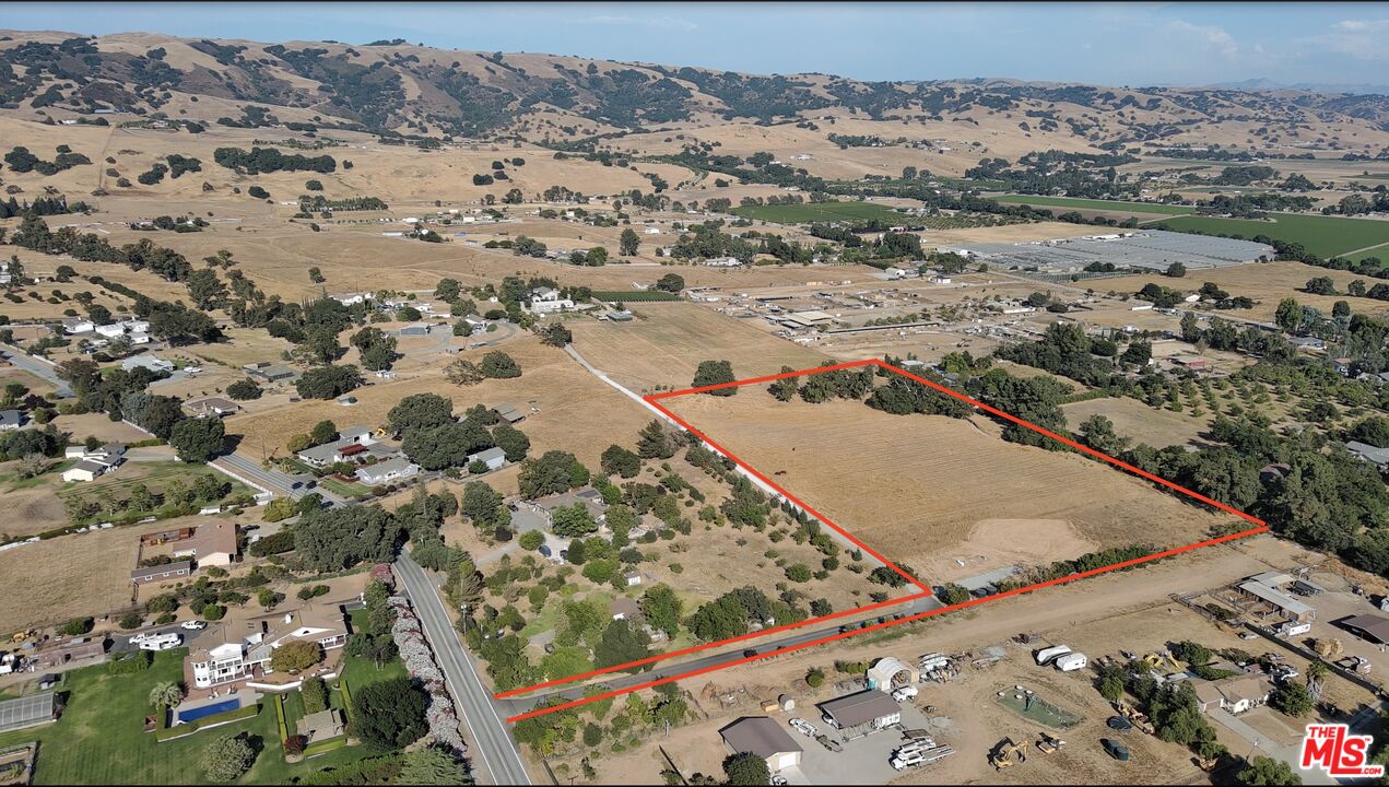 2590 Roop Road Gilroy, CA 95020 - Photo 6 of 27 an aerial view of beach