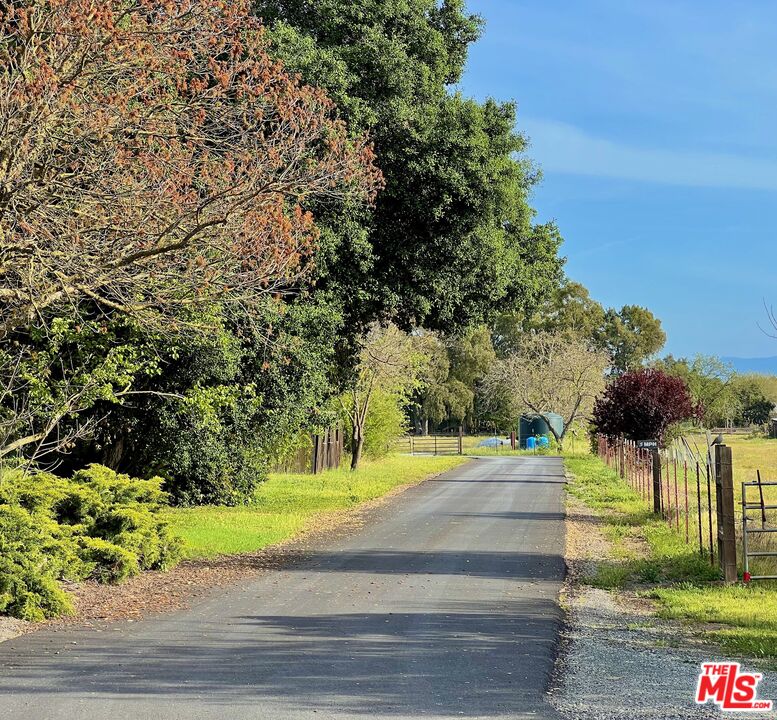 2590 Roop Road Gilroy, CA 95020 - Photo 10 of 27 a view of a park
