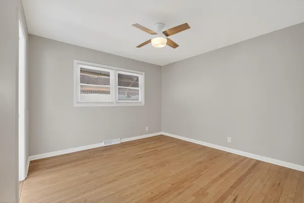 $1,795 | 11817 West North Avenue, Wauwatosa, WI 53226