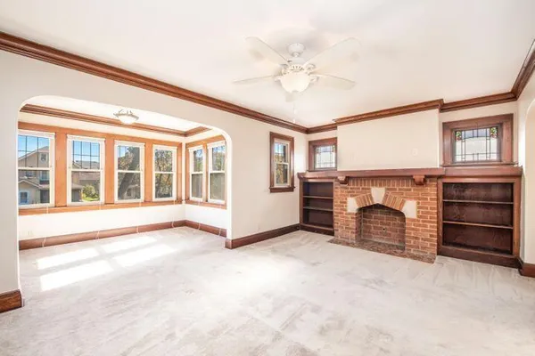 $1,500 | 4217 North Newhall Street, Unit 4219, Shorewood, WI 53211