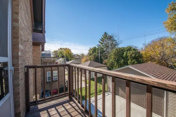 $1,500 | 4217 North Newhall Street, Unit 4219, Shorewood, WI 53211