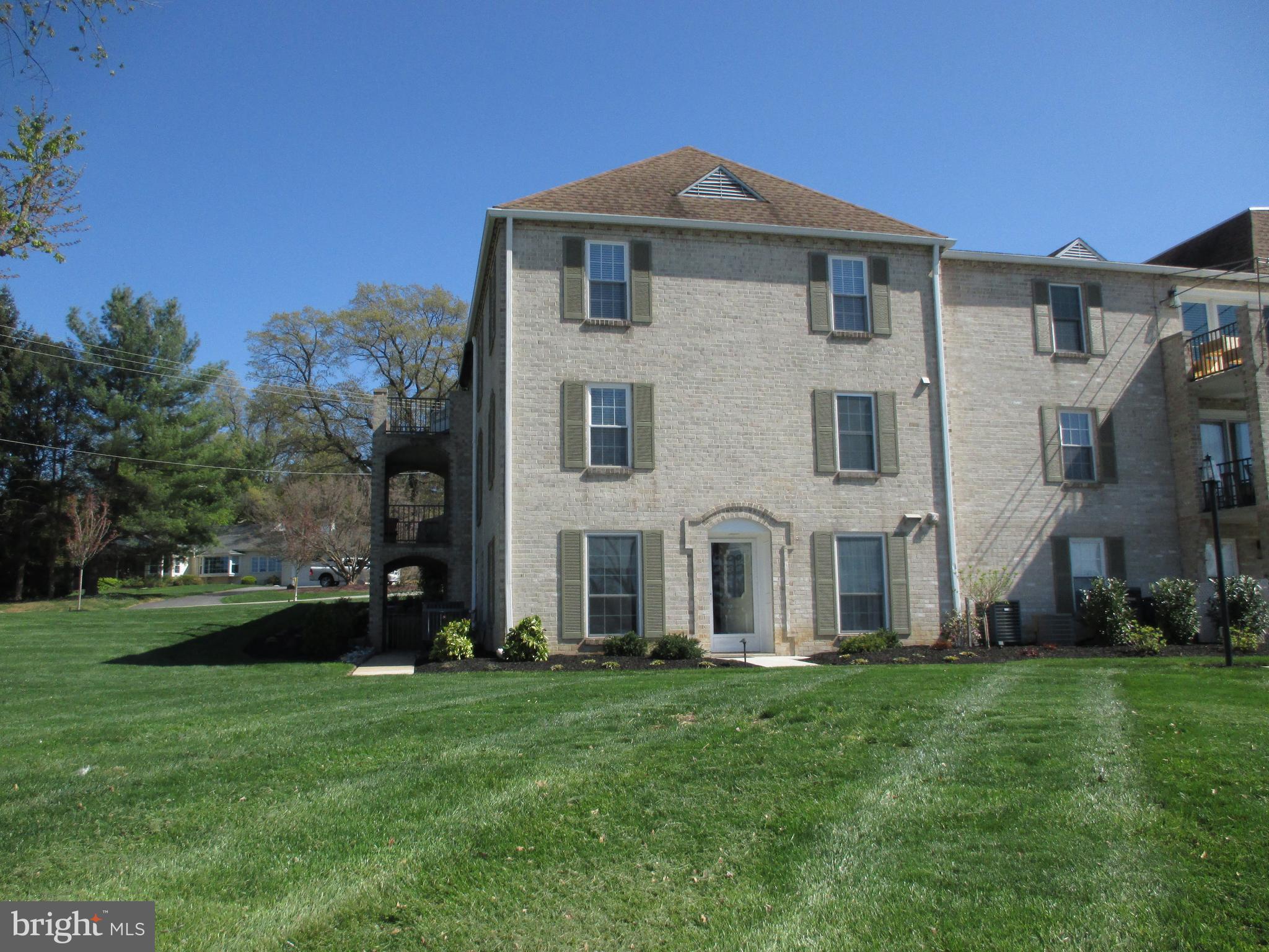 1000 Country Club Road, Unit A16 York, PA 17403 - Photo 1 of 15 Gallery Image 1