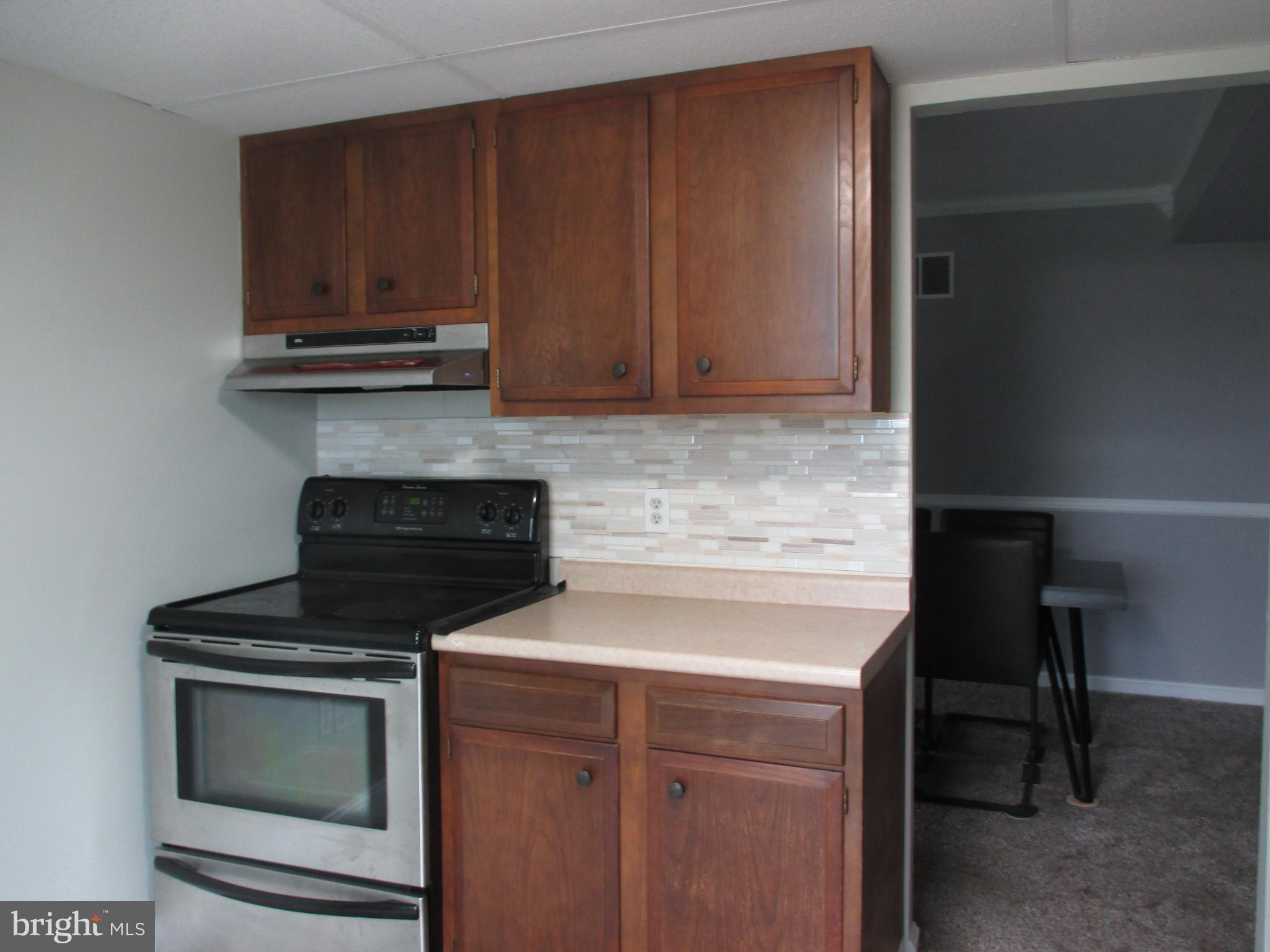 1000 Country Club Road, Unit A16 York, PA 17403 - Photo 7 of 15 Gallery Image 7