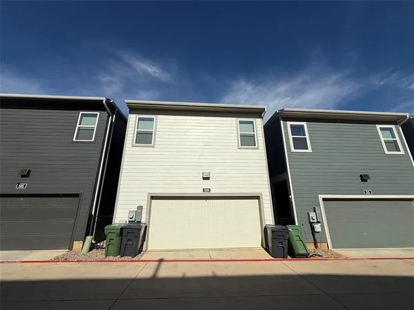 $3,300 | 507 Mission Trail, Unit B3A, Arlington, TX 76010