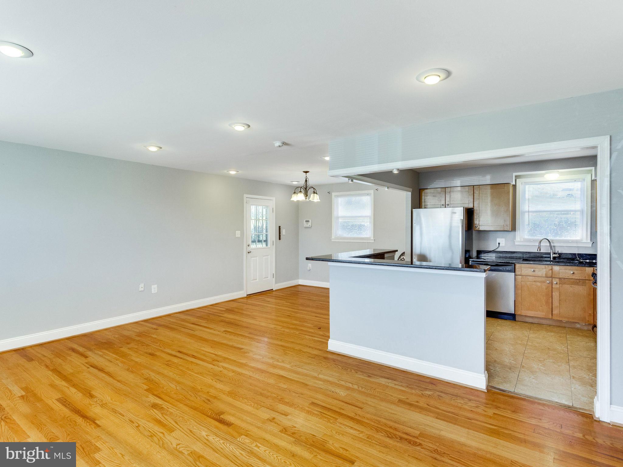 7900 Steve Drive District Heights, MD 20747 - Photo 4 of 23 Interior (General)