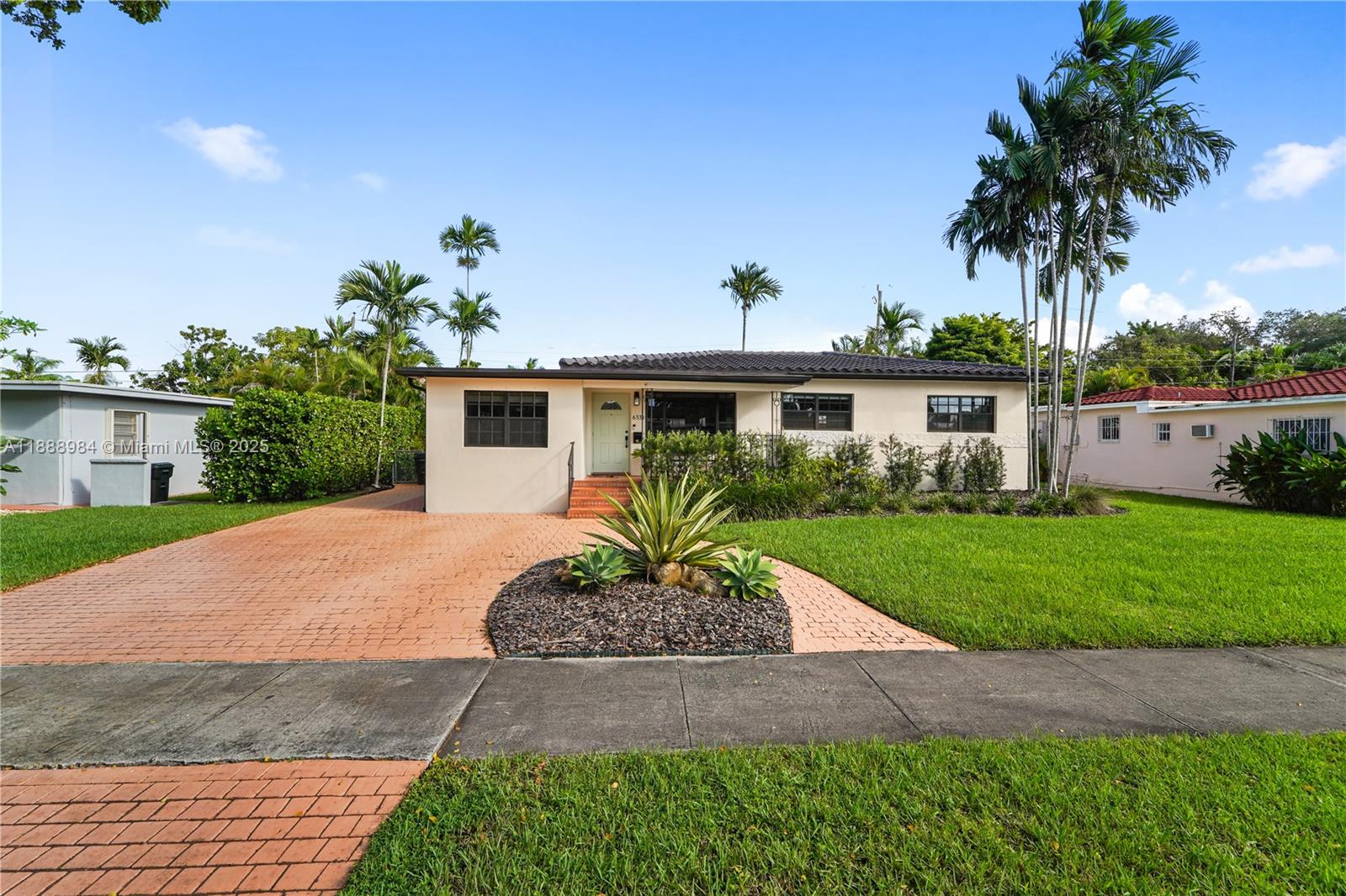 6331 Southwest 18th Street West Miami, FL 33155 - Photo 2 of 28