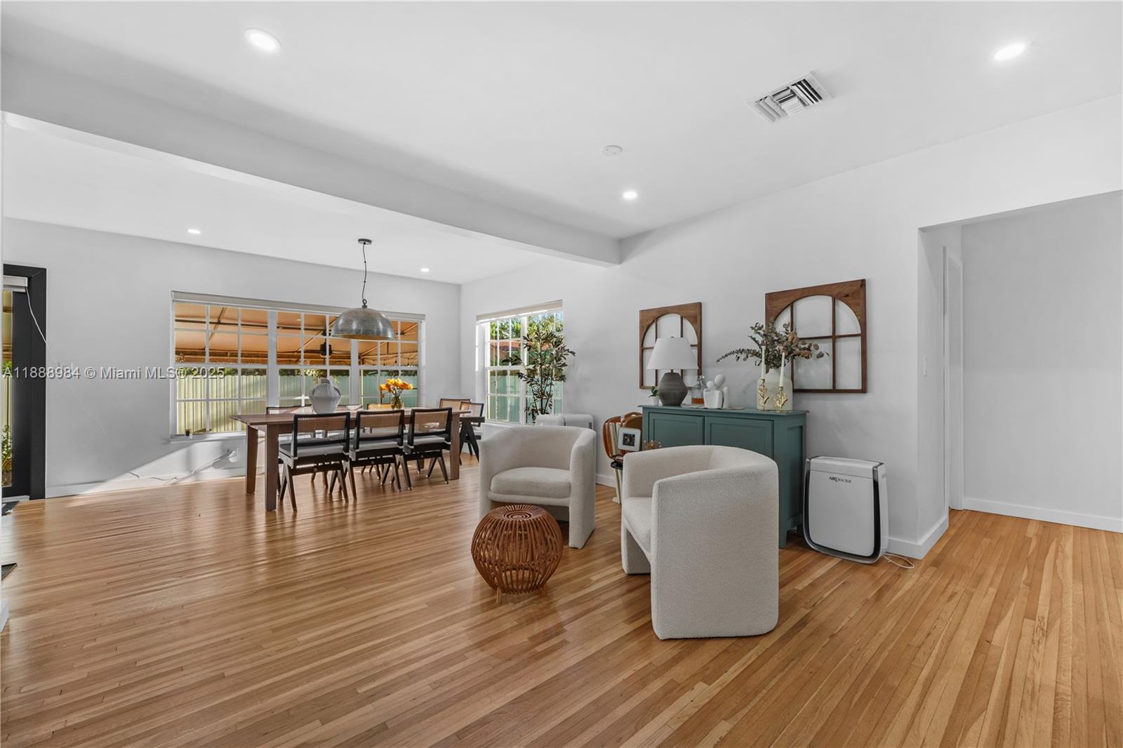 6331 Southwest 18th Street West Miami, FL 33155 - Photo 7 of 28