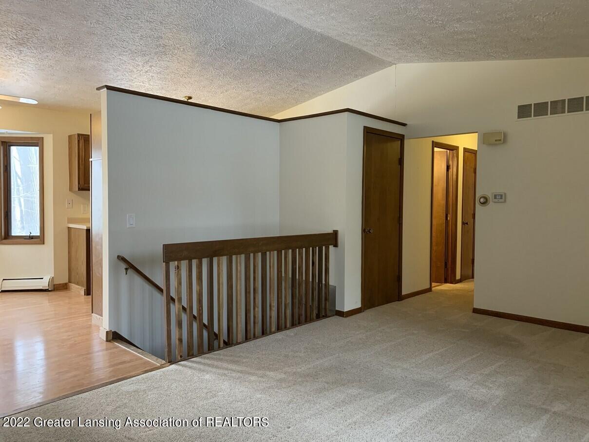 1854 Pageant Way Holt, MI 48842 - Photo 3 of 23 liv2