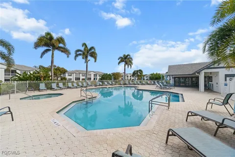 $670,000 | 871 Tanbark Drive, Unit 101, Naples, FL 34108