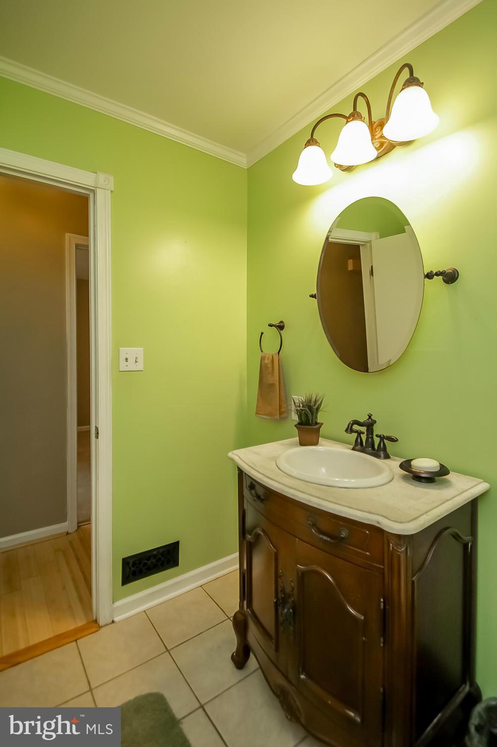156 MacGregor Ridge Road Stafford, VA 22554 - Photo 15 of 28 Bath