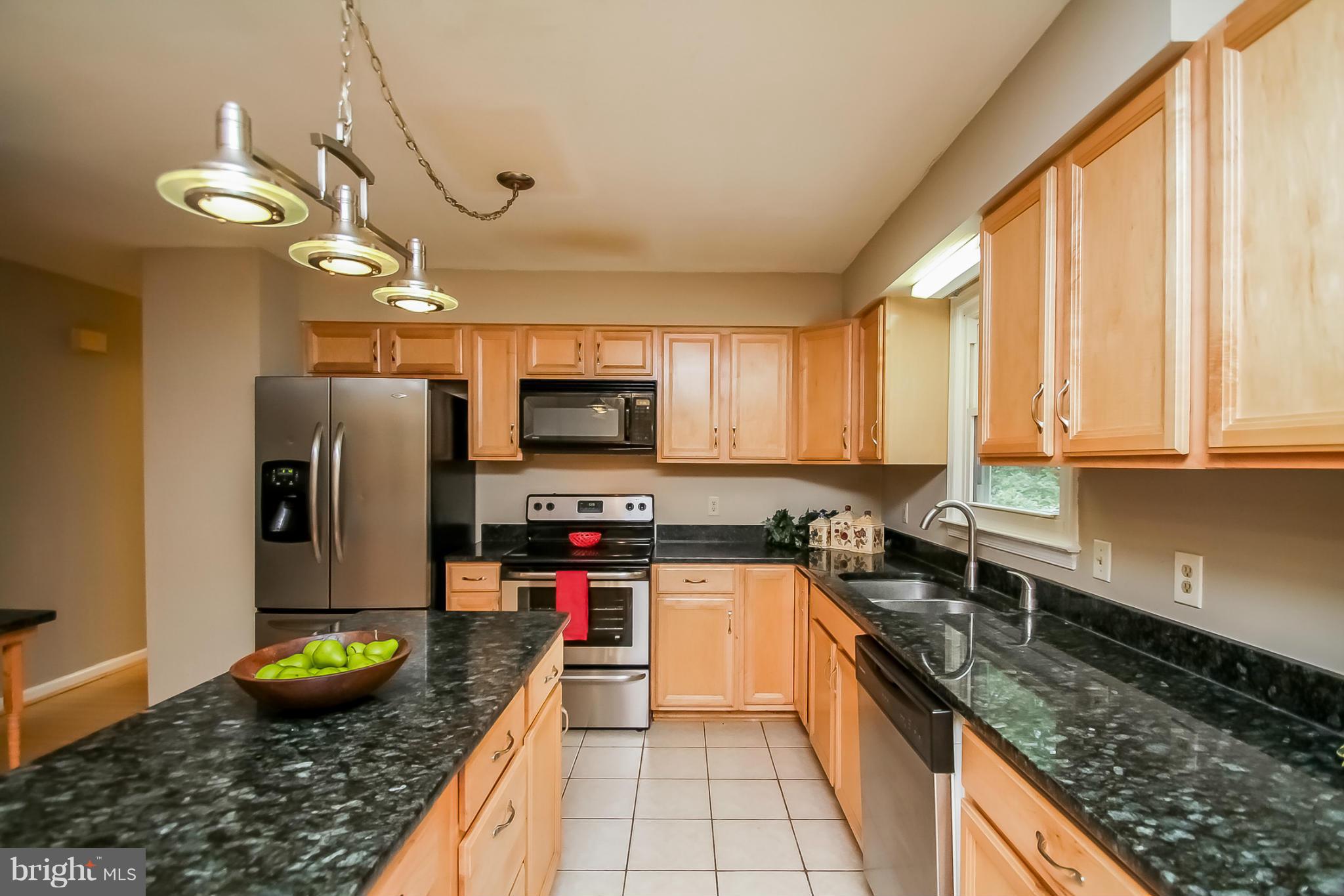156 MacGregor Ridge Road Stafford, VA 22554 - Photo 2 of 28 Kitchen