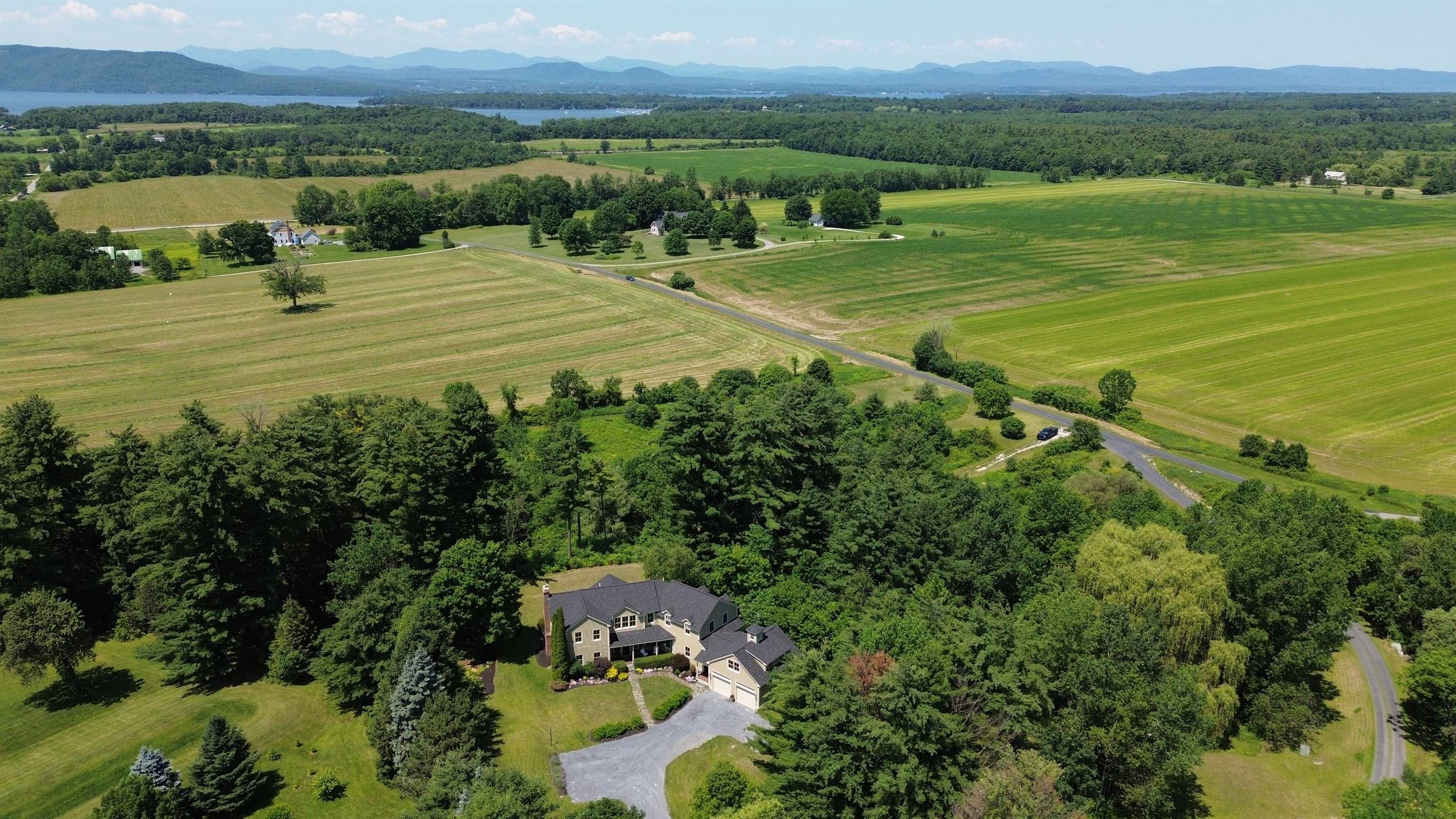 440 Haymaker Road Charlotte, VT 05445 - Photo 2 of 37