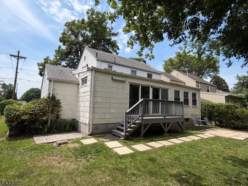 19 Alexander Avenue Bloomfield, NJ 07003 - Photo 3 of 16