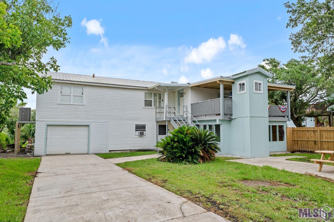 124 Cedar Lane Grand Isle, LA 70358 - Photo 1 of 30