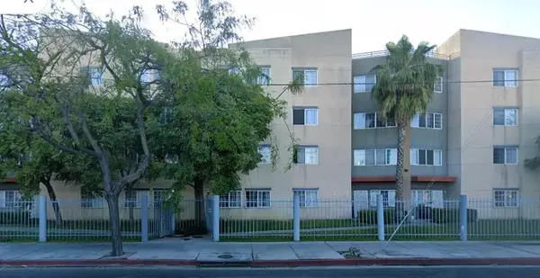 a view of a yard in front of a building
