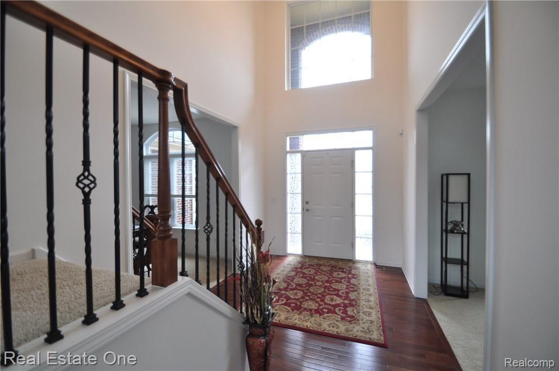 3615 Connors Drive Rochester, MI 48307 - Photo 3 of 45 3.JPG