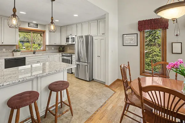 $434,900 | 13027 Vernon Avenue, Savage, MN 55378