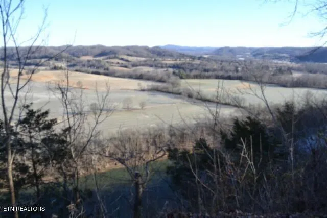 $119,900 | 5.52-ac Cabin Hl Road, Celina, TN 38551