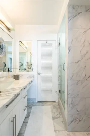 $5,750 | 800 West Avenue, Unit 946, Miami Beach, FL 33139