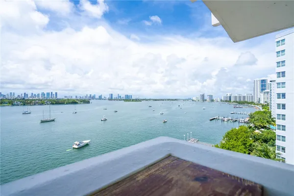 $5,750 | 800 West Avenue, Unit 946, Miami Beach, FL 33139