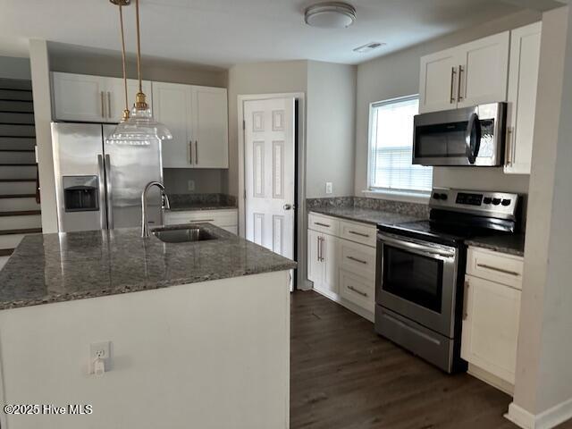 1855 Nixonton Road Elizabeth City, NC 27909 - Photo 4 of 13 The kitchen is very well appointed!