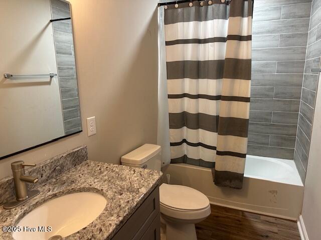 1855 Nixonton Road Elizabeth City, NC 27909 - Photo 10 of 13 Upstairs full bath.
