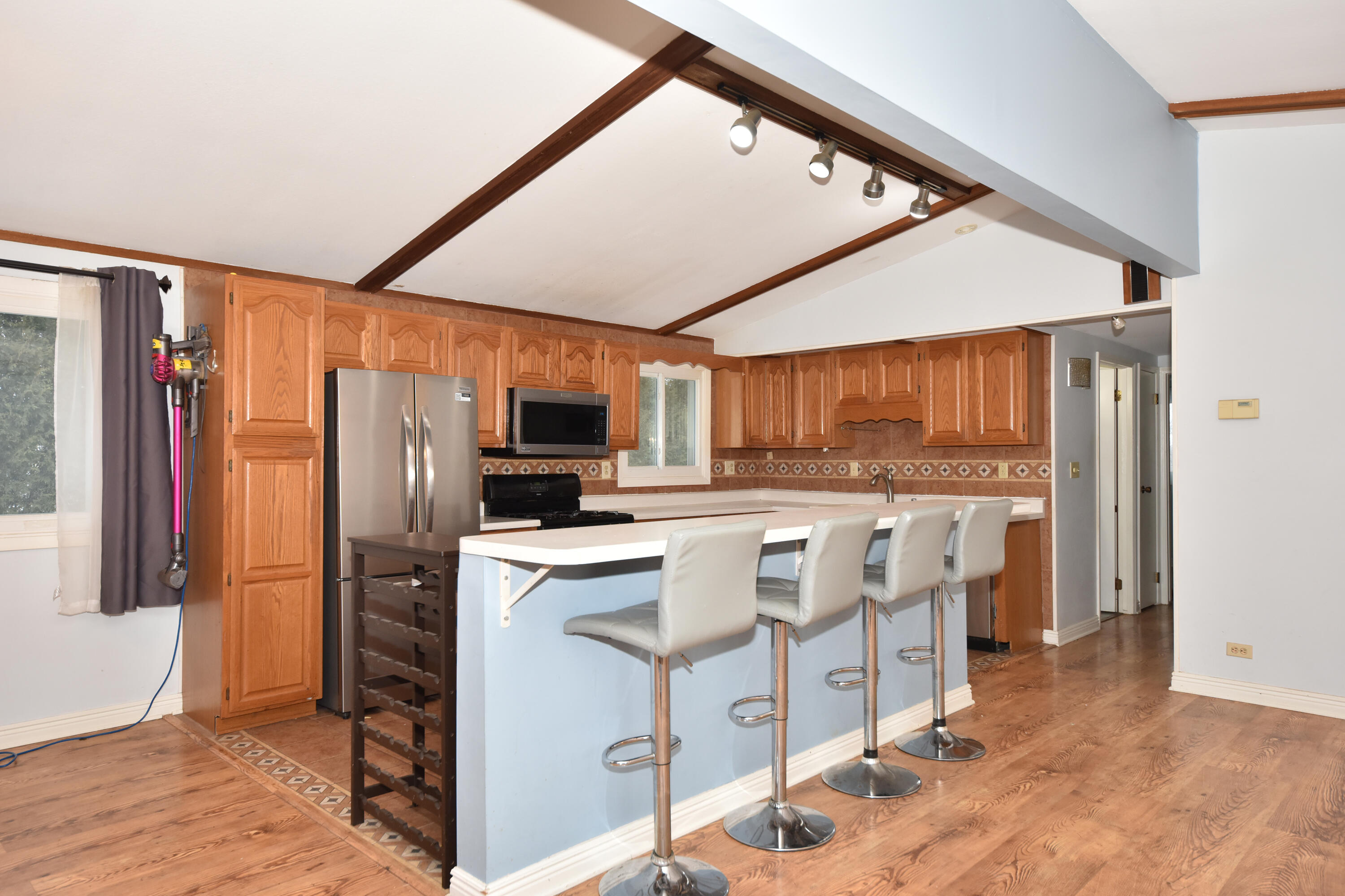 10156 South Nicholson Road Oak Creek, WI 53154 - Photo 11 of 37 14