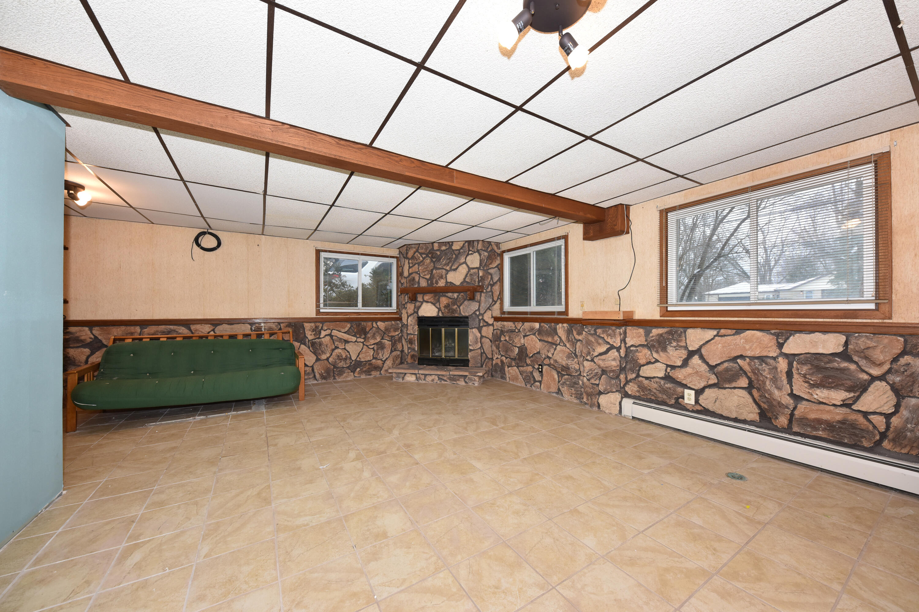 10156 South Nicholson Road Oak Creek, WI 53154 - Photo 19 of 37 22