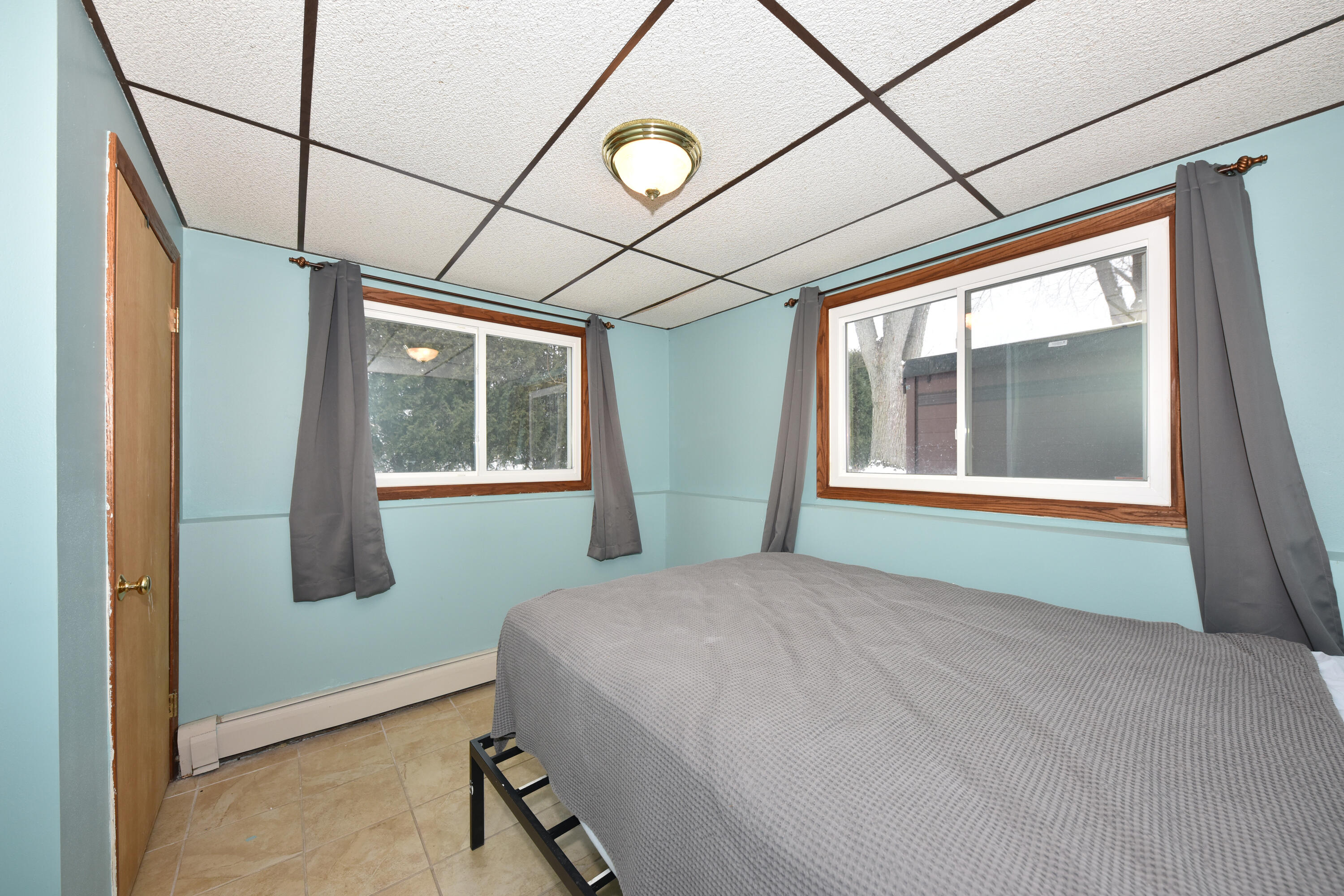 10156 South Nicholson Road Oak Creek, WI 53154 - Photo 25 of 37 28