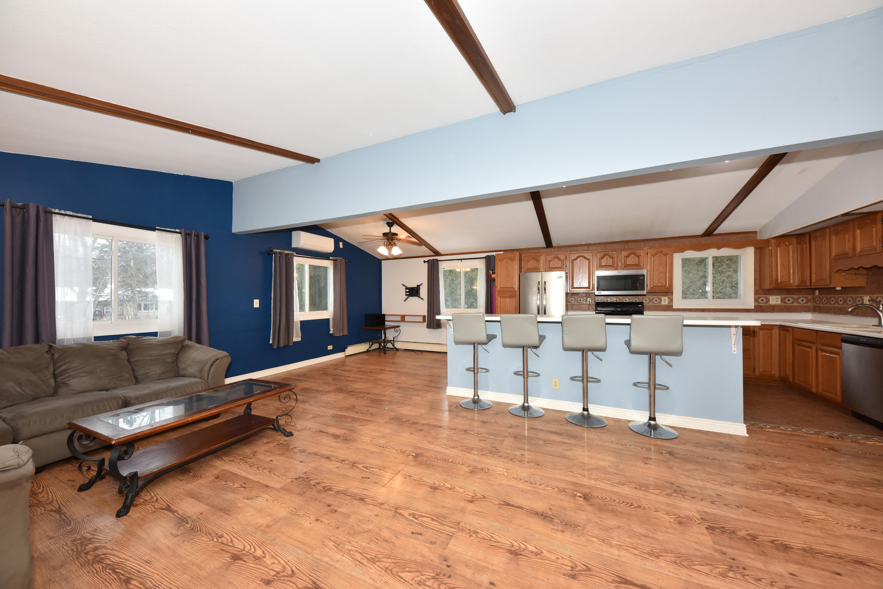 10156 South Nicholson Road Oak Creek, WI 53154 - Photo 3 of 37 6