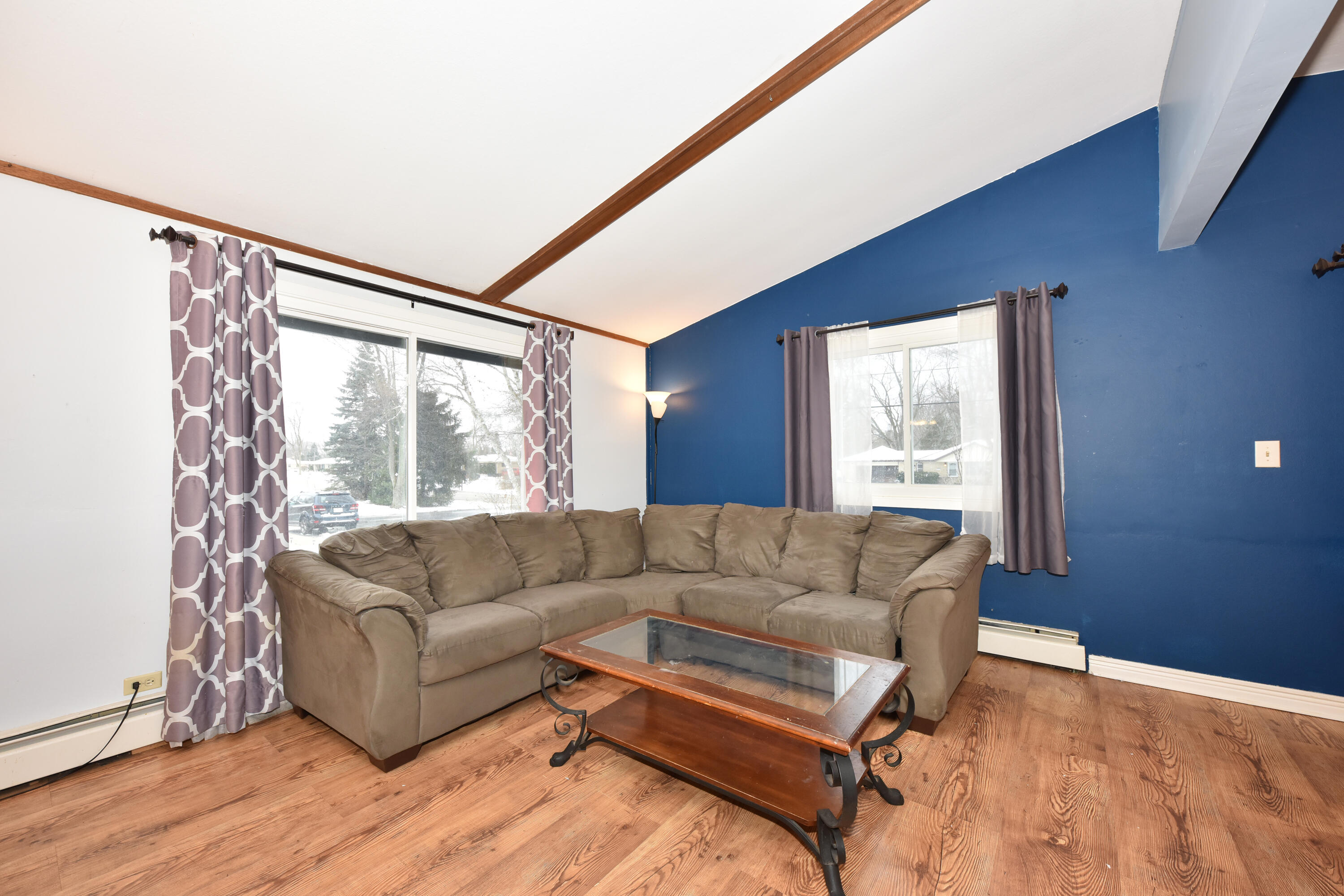 10156 South Nicholson Road Oak Creek, WI 53154 - Photo 4 of 37 7